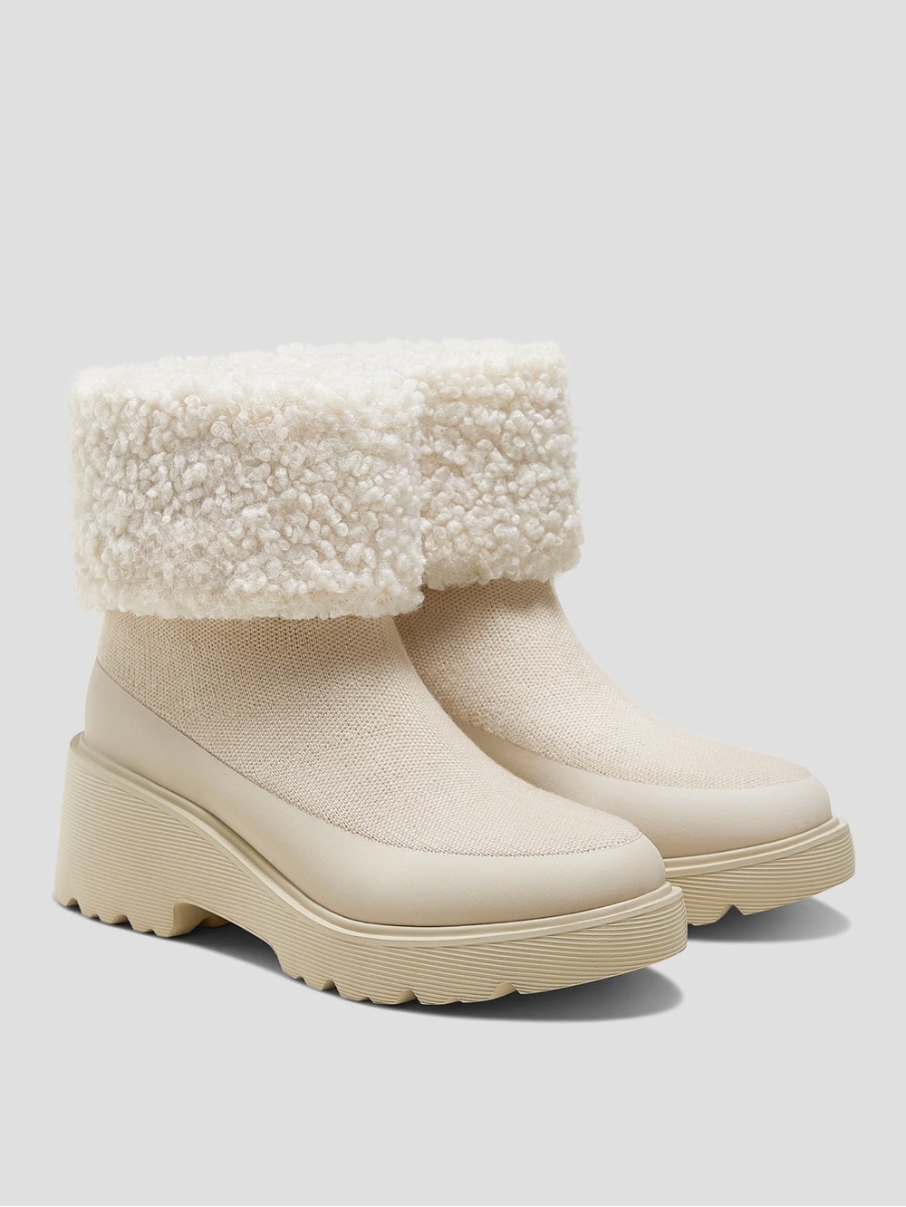 Vivaia Elaine Faux Fur‎ Chunky Boots Wool Water Repellent size 7 Cream Beige